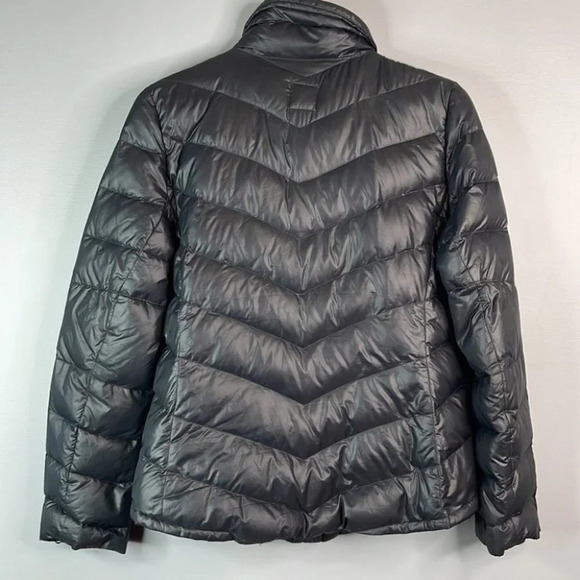 GAP Black Down Fill Puffer Jacket Nylon Lightweight Zip Snap Pockets Granola M - Picture 10 of 15